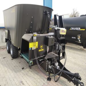 52 M3 vertical feed mixer